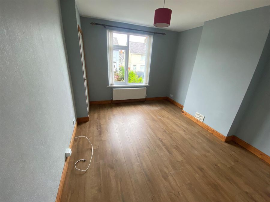 99 Clandeboye Road