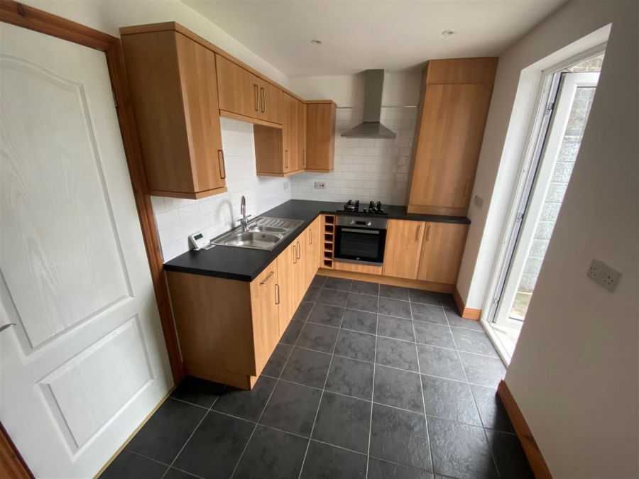 99 Clandeboye Road