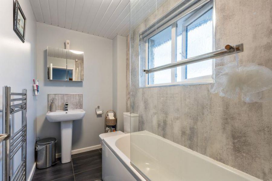 10 Carrowdore Gardens