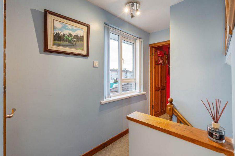 10 Carrowdore Gardens