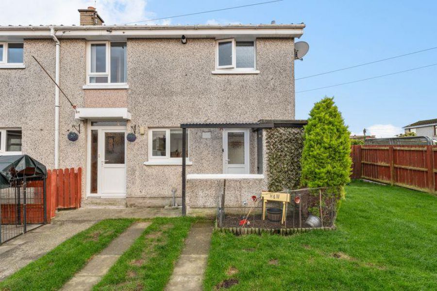 10 Carrowdore Gardens