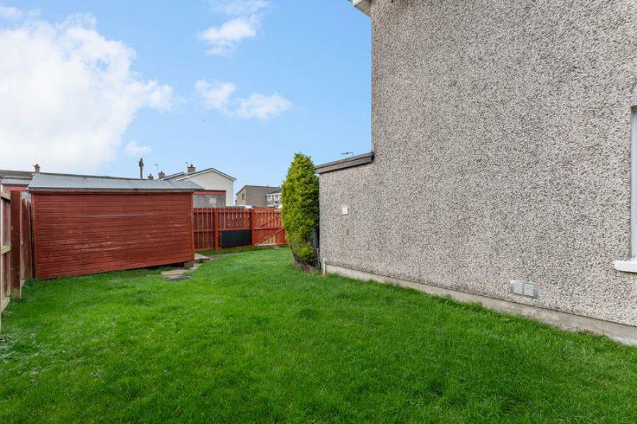 10 Carrowdore Gardens