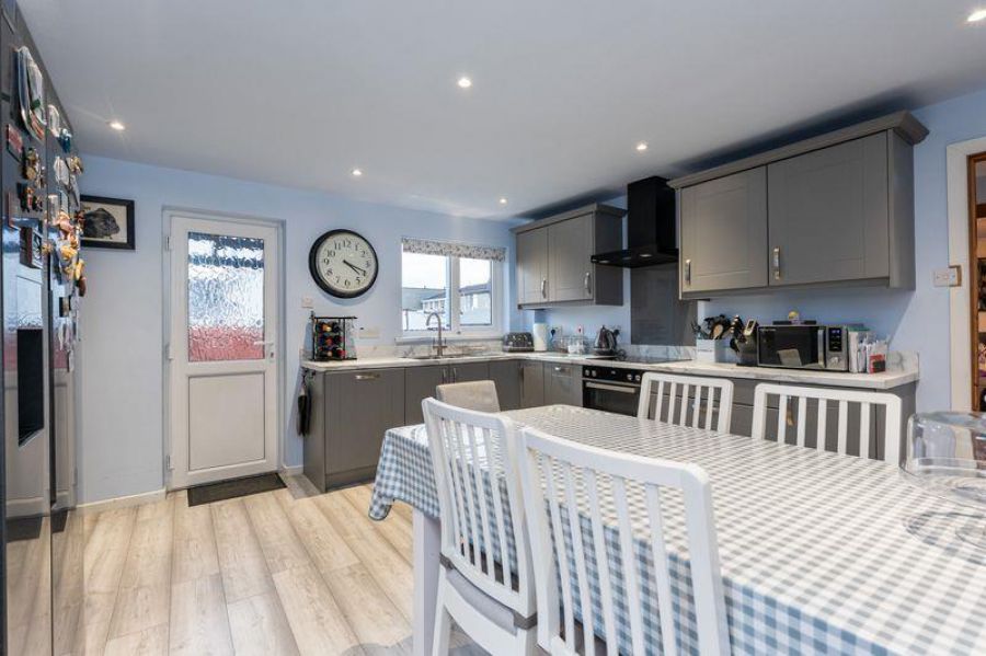 10 Carrowdore Gardens