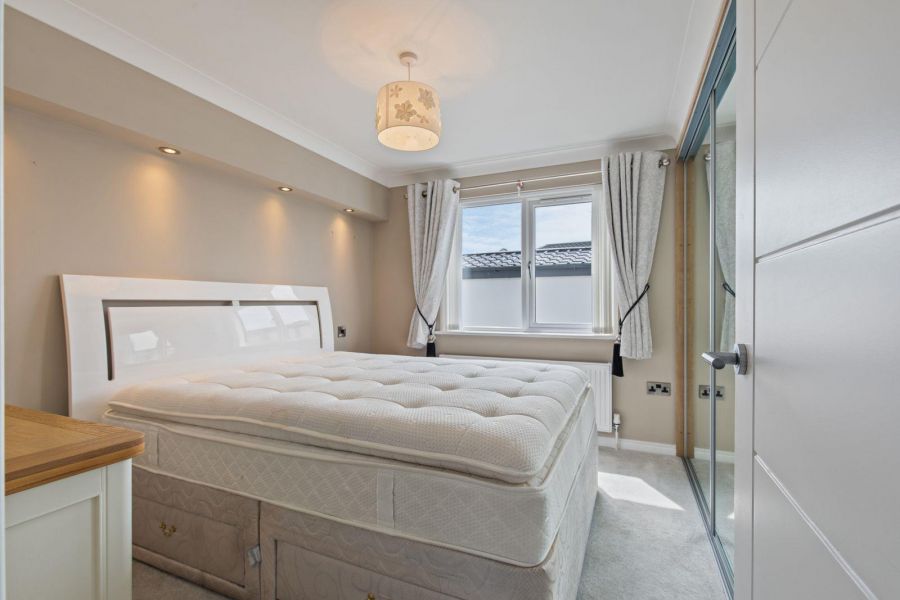 35 Seahaven Crescent