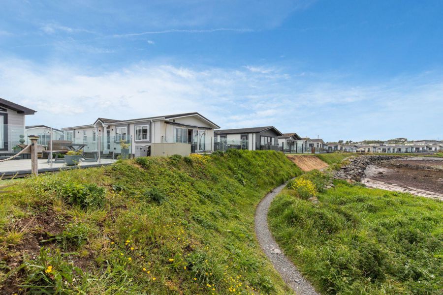 35 Seahaven Crescent