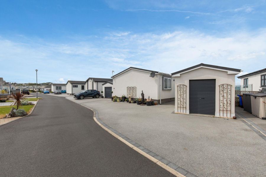 35 Seahaven Crescent