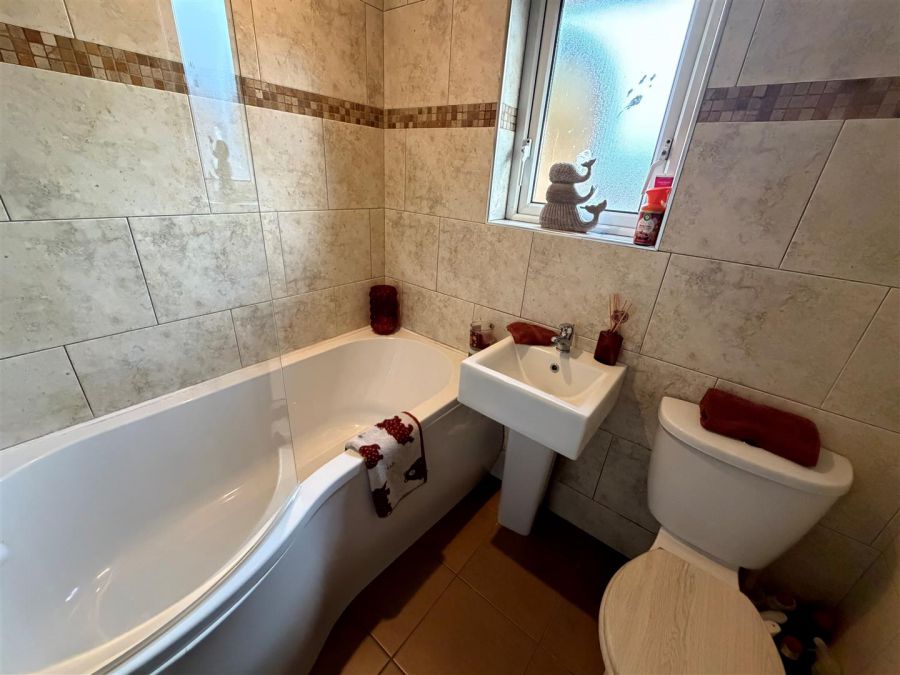 109B Clandeboye Road