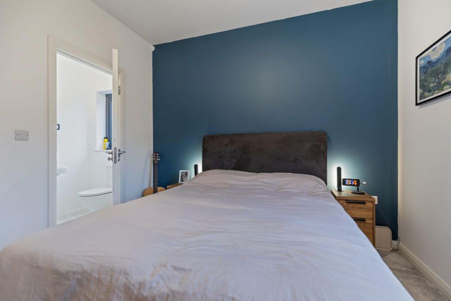 Apt 23, 5 Faulkner Road