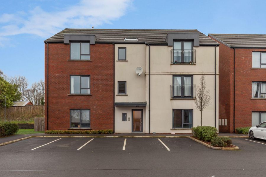 Apt 23, 5 Faulkner Road