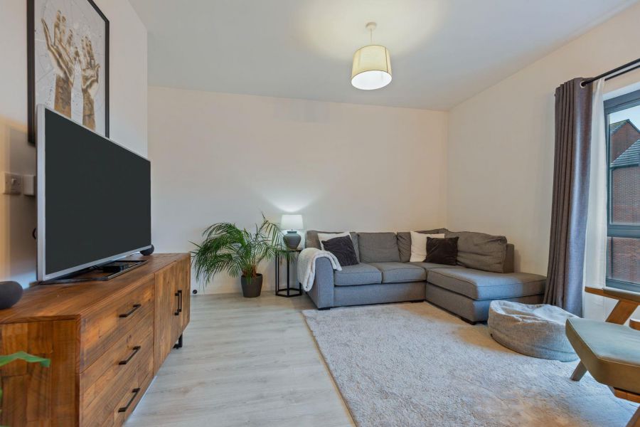 Apt 23, 5 Faulkner Road