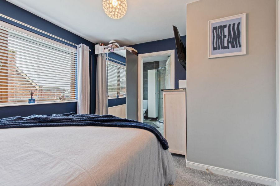 29 Stonebridge Green