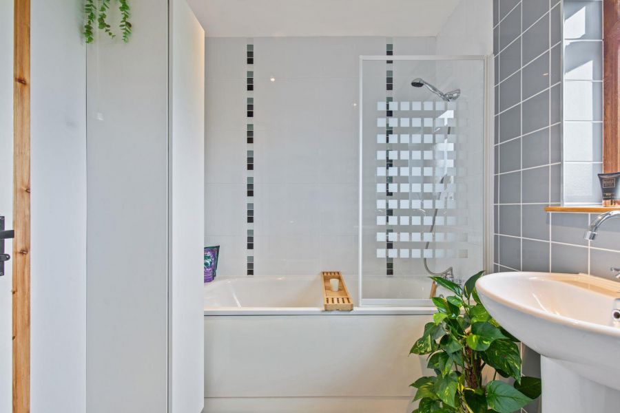 29 Stonebridge Green