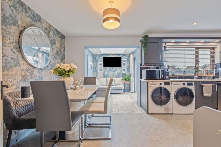 29 Stonebridge Green