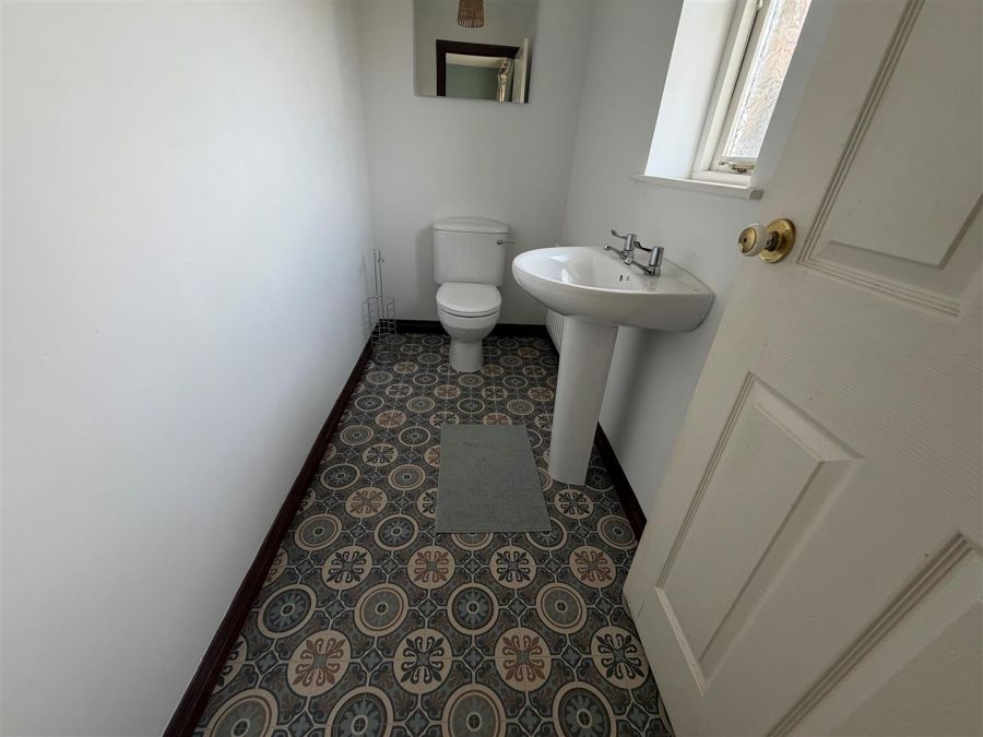 7 Lord Wardens Glade