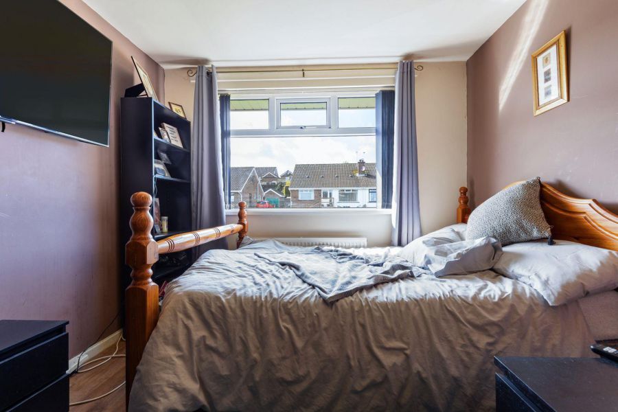 35 Sinclair Road North