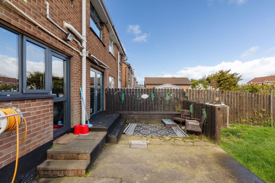 35 Sinclair Road North