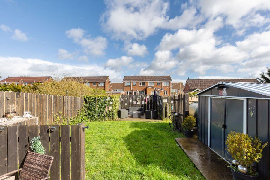 35 Sinclair Road North