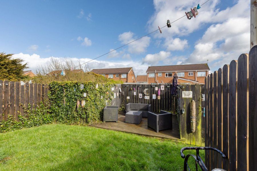 35 Sinclair Road North