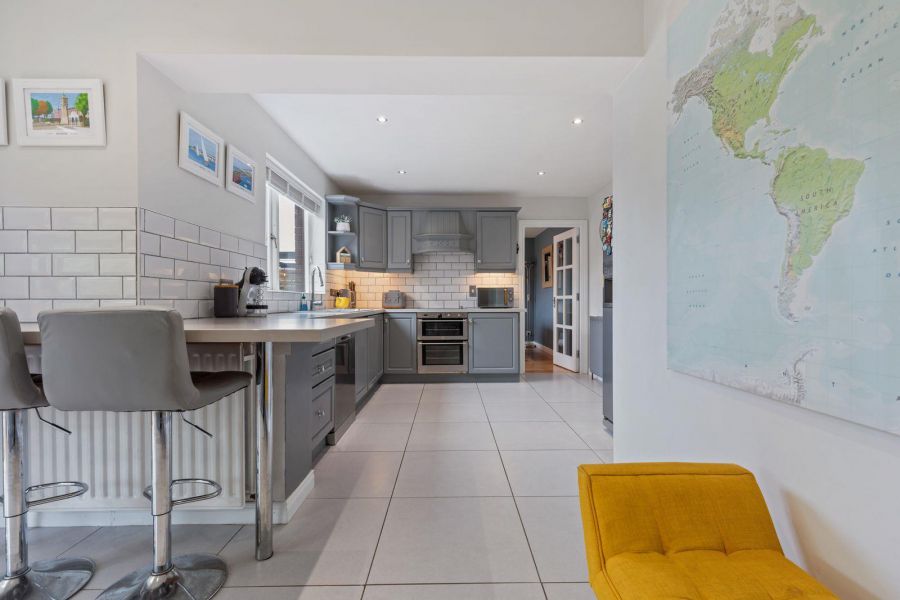 4 Lord Wardens Parade