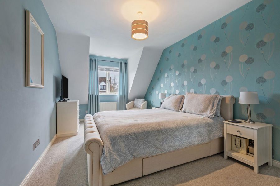 4 Lord Wardens Parade