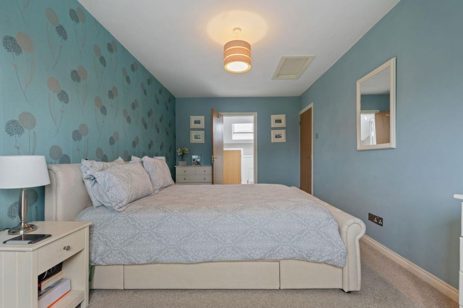 4 Lord Wardens Parade