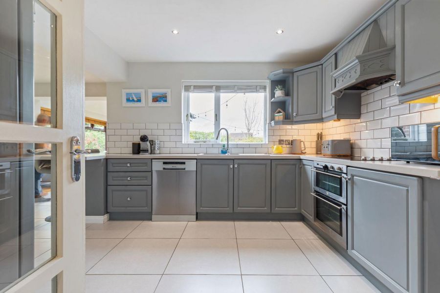 4 Lord Wardens Parade