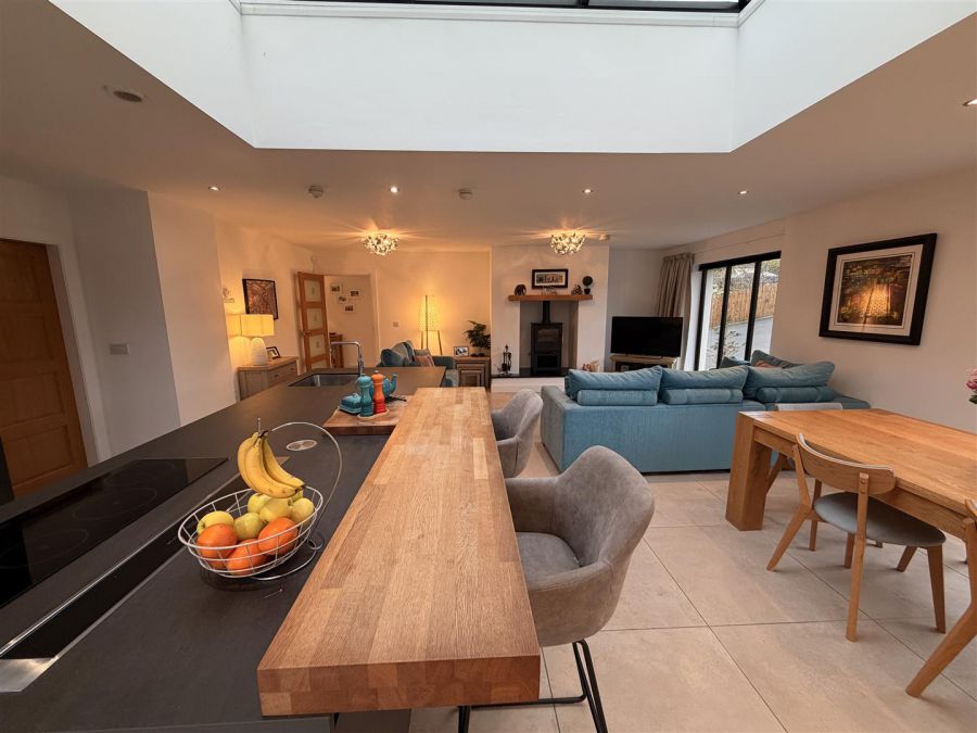 102 Crawfordsburn Road