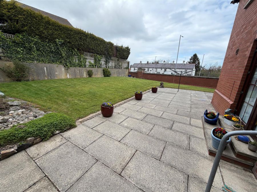 2 Lord Wardens Grange