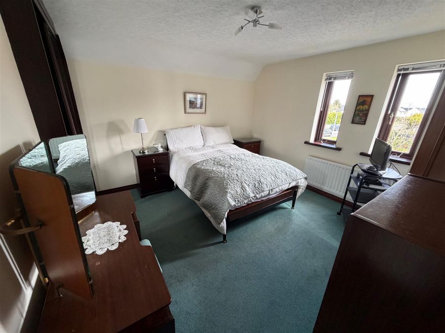 2 Lord Wardens Grange