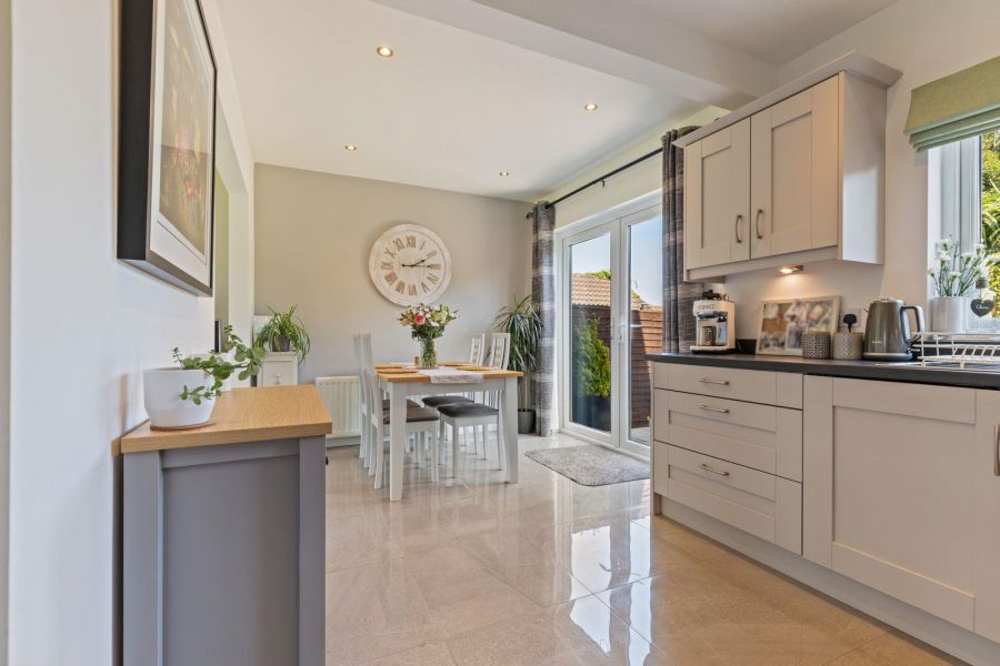 3 Sinclair Road North