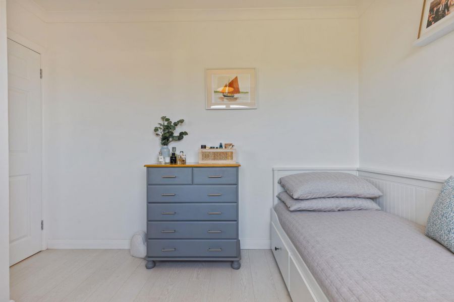 3 Sinclair Road North