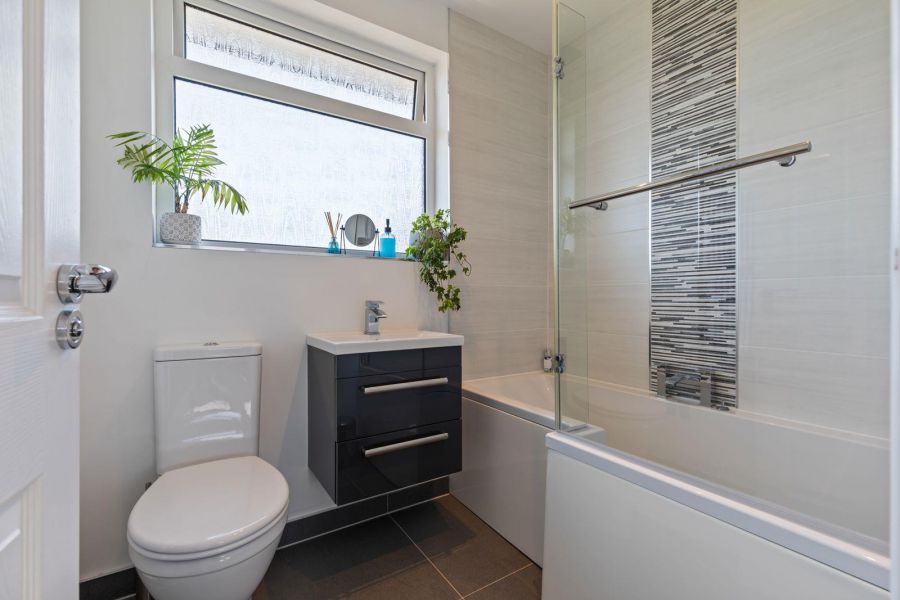 3 Sinclair Road North