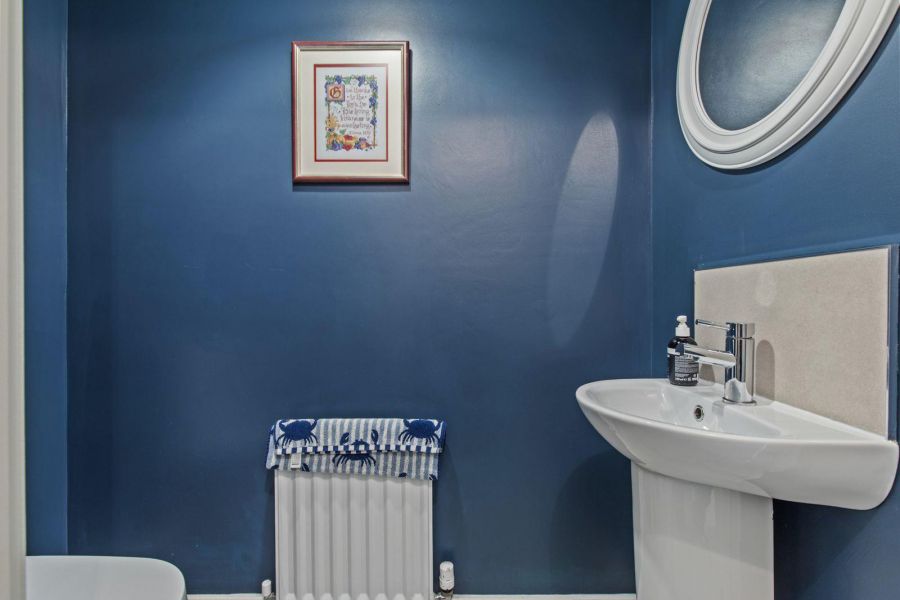 12 Helens Wood Green