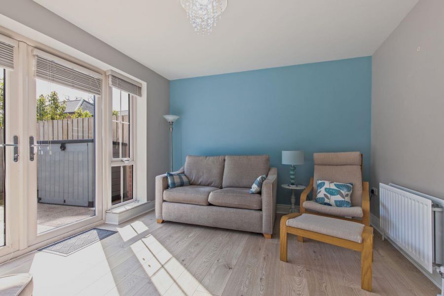 12 Helens Wood Green