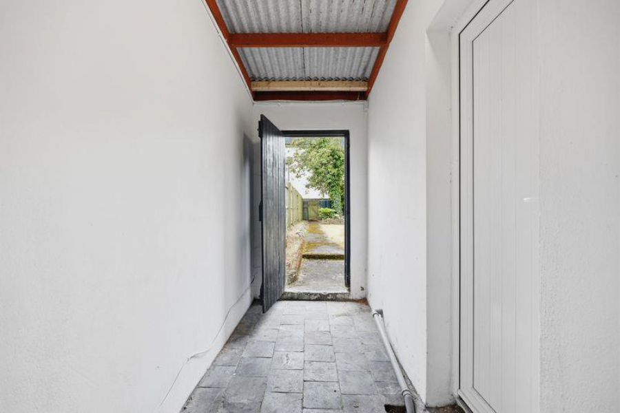 21 Beatrice Road