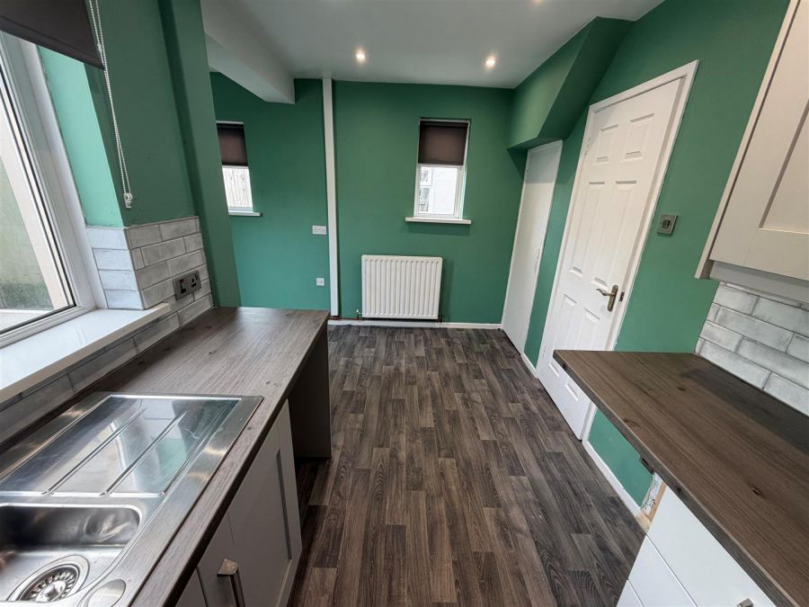 7 Clandeboye Place