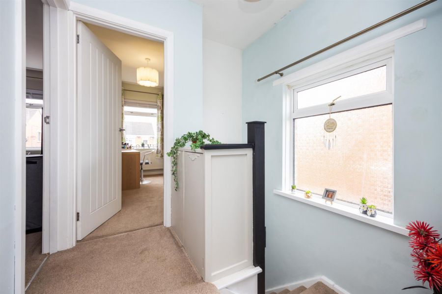 25 Silverstream Drive