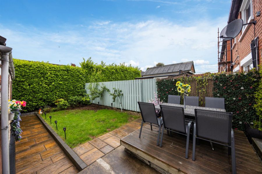 25 Silverstream Drive