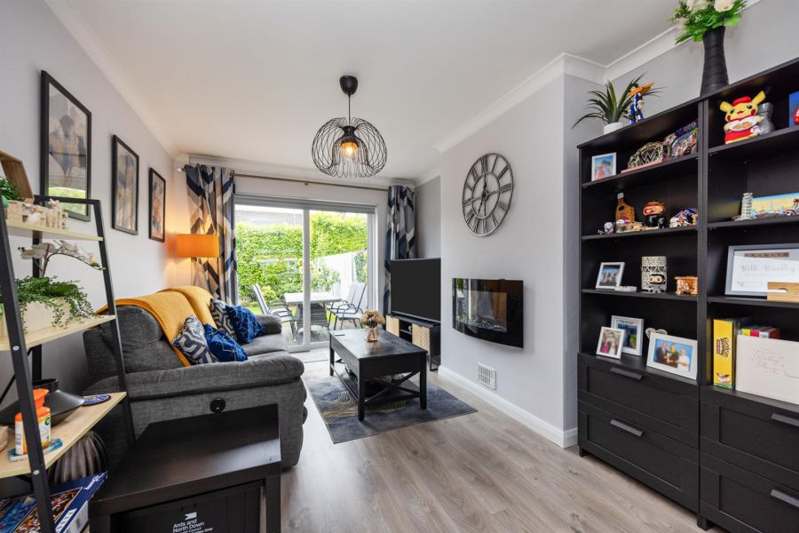 25 Silverstream Drive