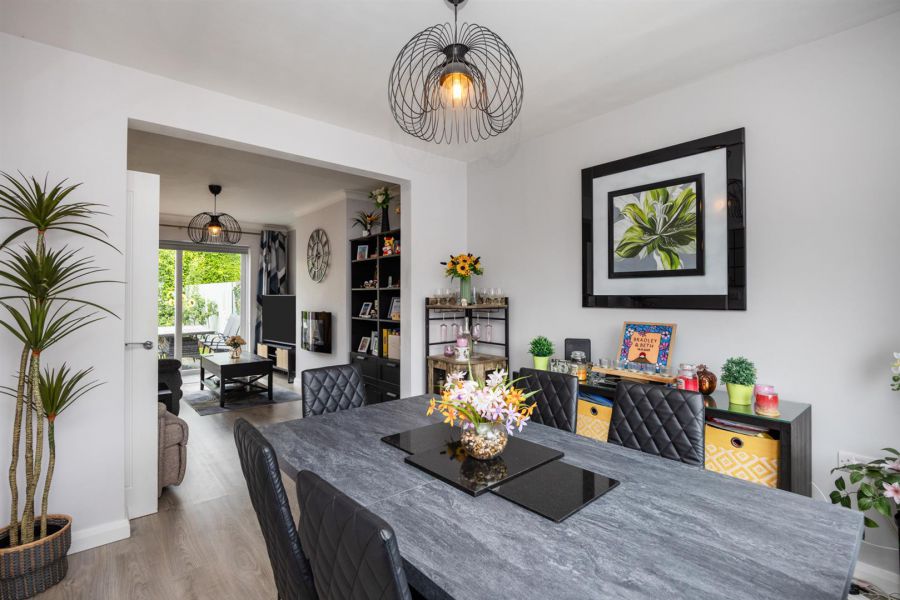 25 Silverstream Drive