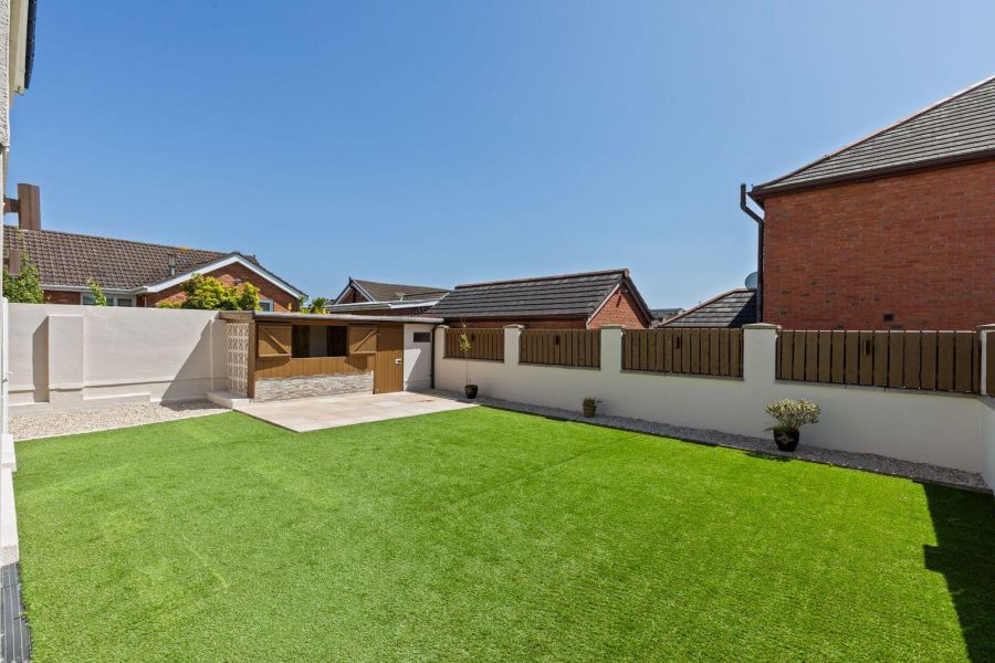22 Dixon Road