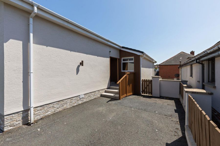 22 Dixon Road