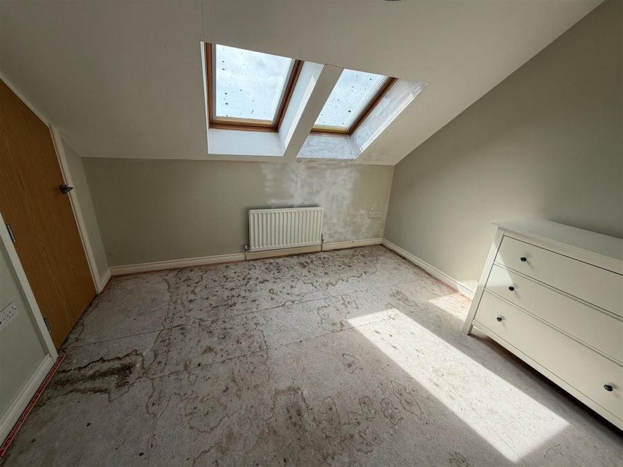 169 Linen Crescent