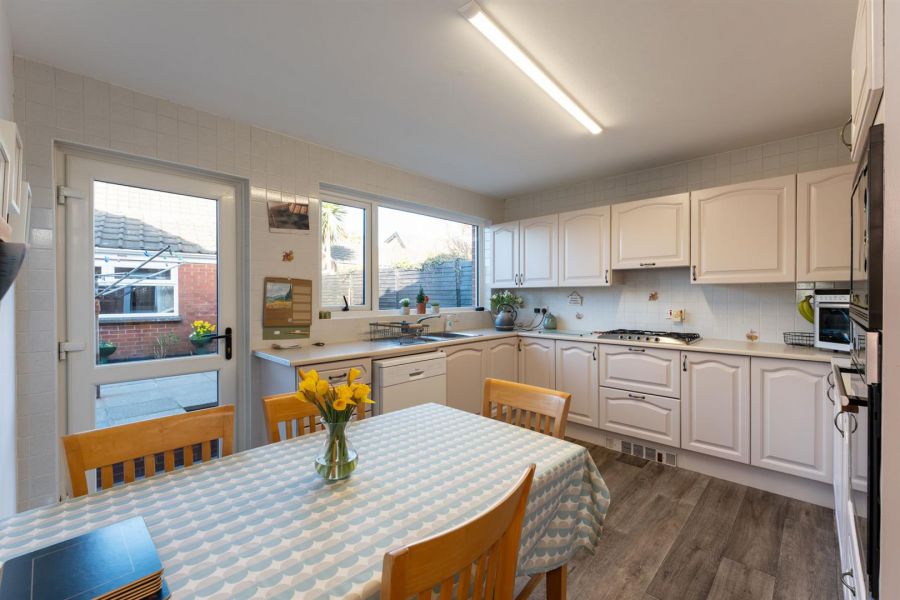 12 Pinehill Road