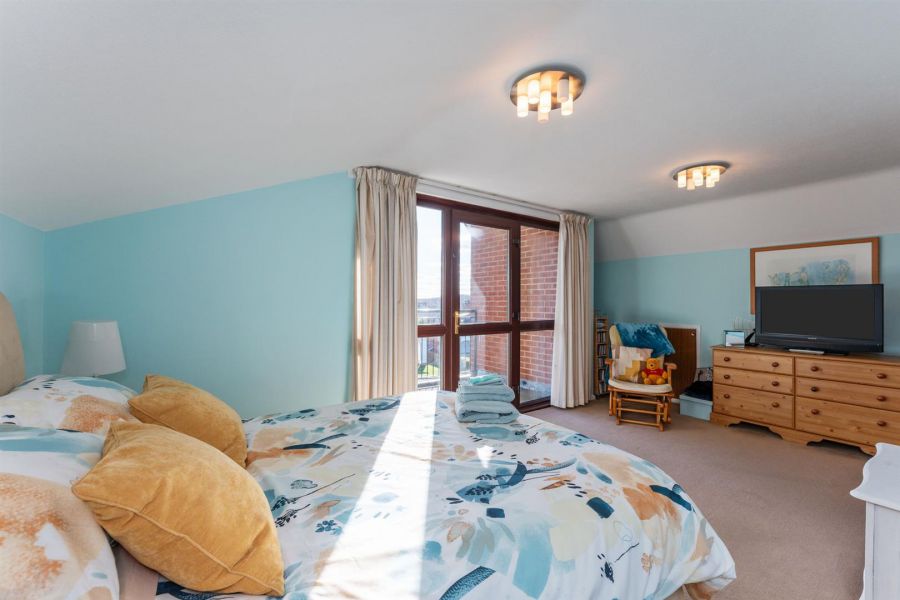 12 Pinehill Road