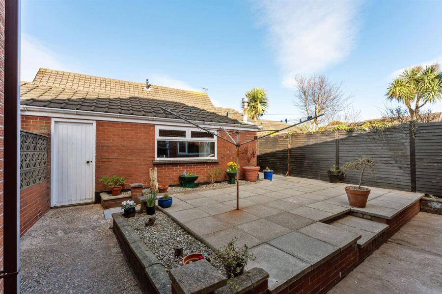 12 Pinehill Road