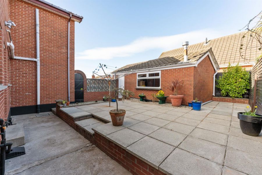 12 Pinehill Road