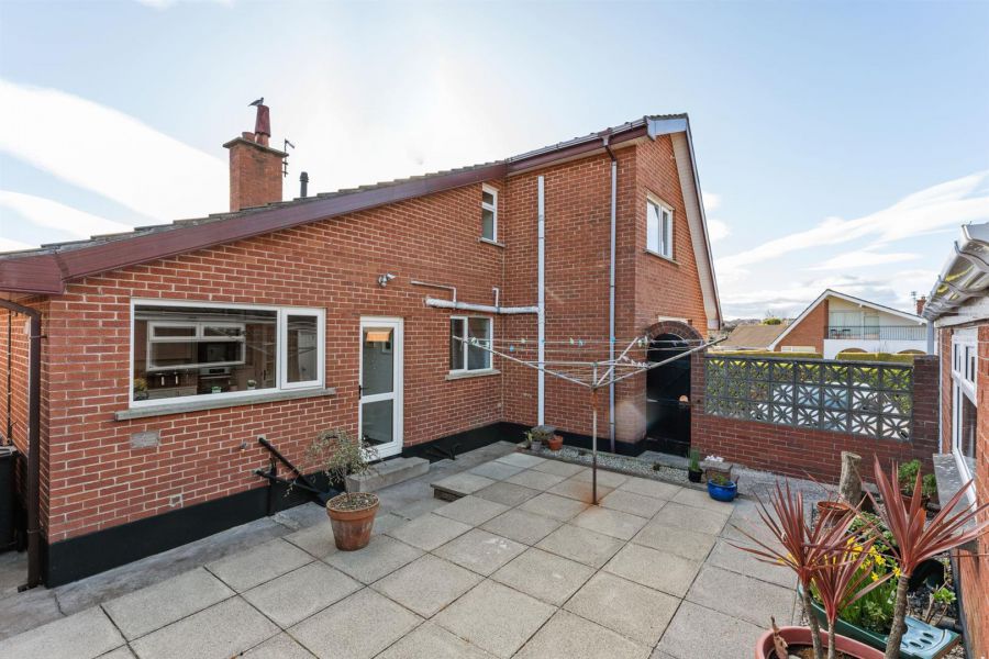 12 Pinehill Road