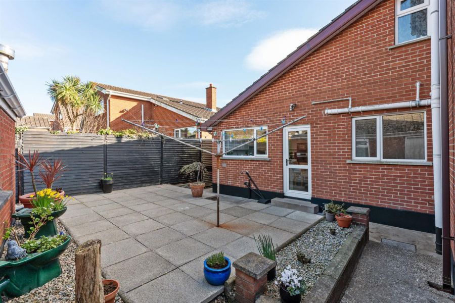12 Pinehill Road