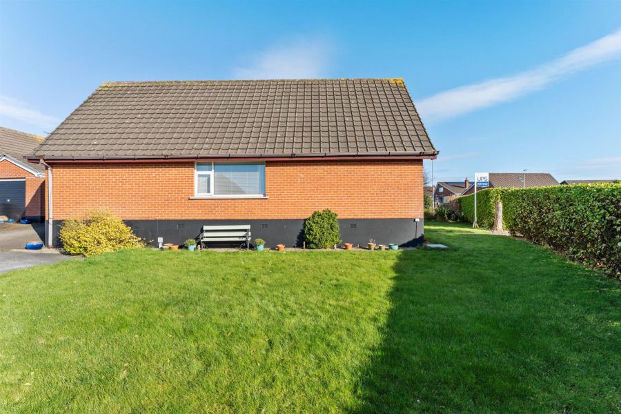 12 Pinehill Road
